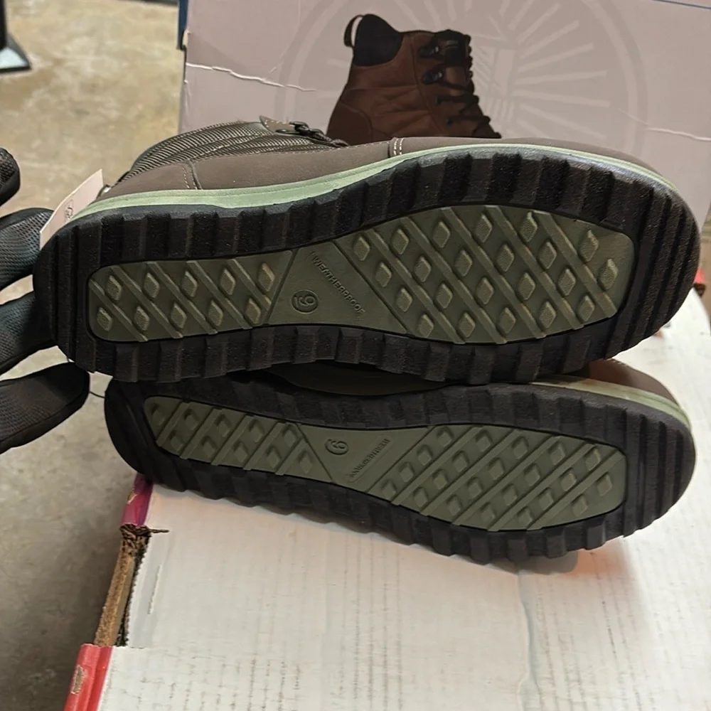 Weather proof men’s black boot